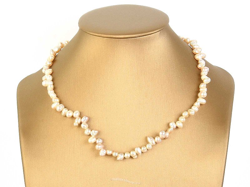 Necklace made of apricot smaller zig zag pearls 43 cm