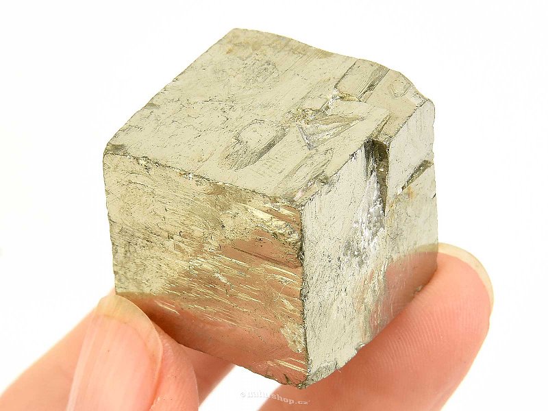 Pyrite crystal cube 70g