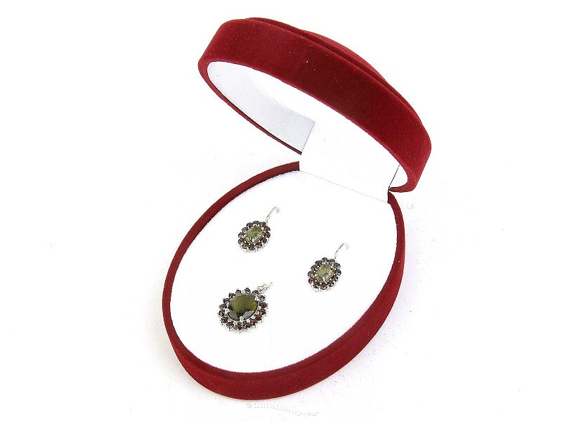 Gift set of jewelry with moldavite and garnets oval Ag 925/1000