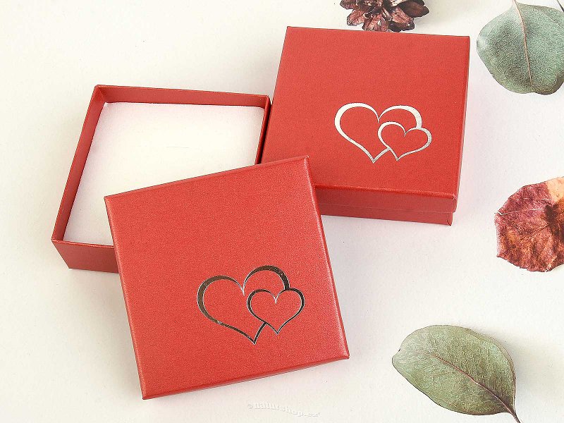 Red gift box with silver hearts 8 x 8 cm