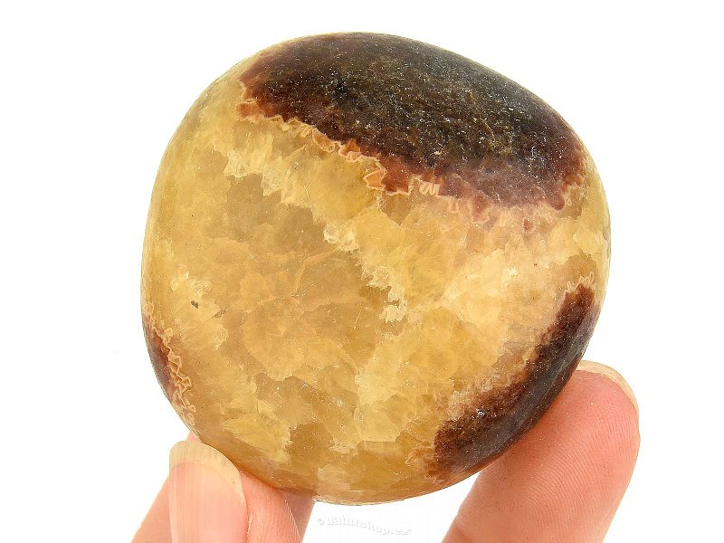 Smooth septaria stone from Madagascar 109g