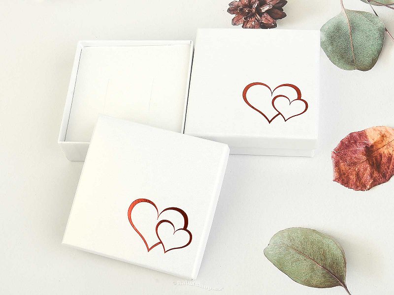Pearl gift box red hearts 8 x 8 cm