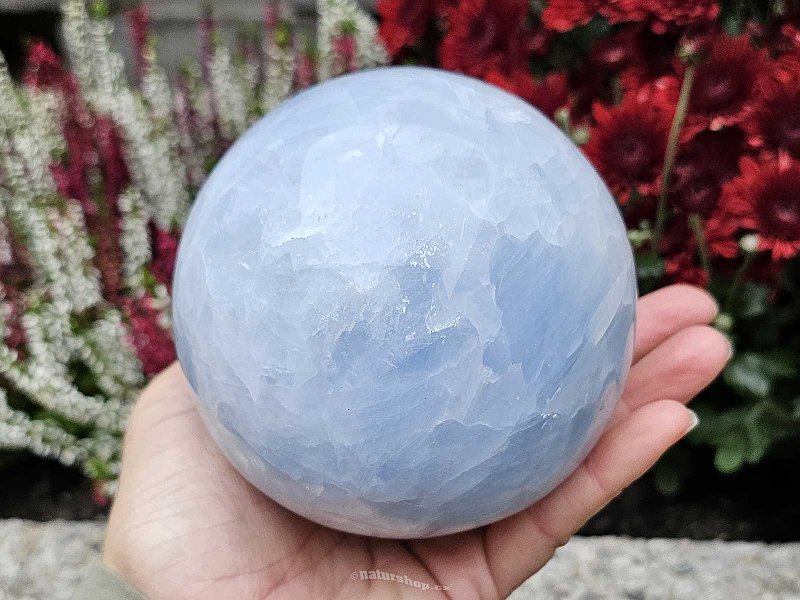 Modrý kalcit větší koule (Madagaskar) Ø100mm