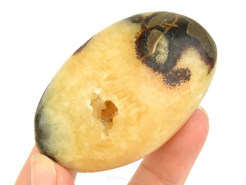 Smooth septaria stone with cavity from Madagascar 112g