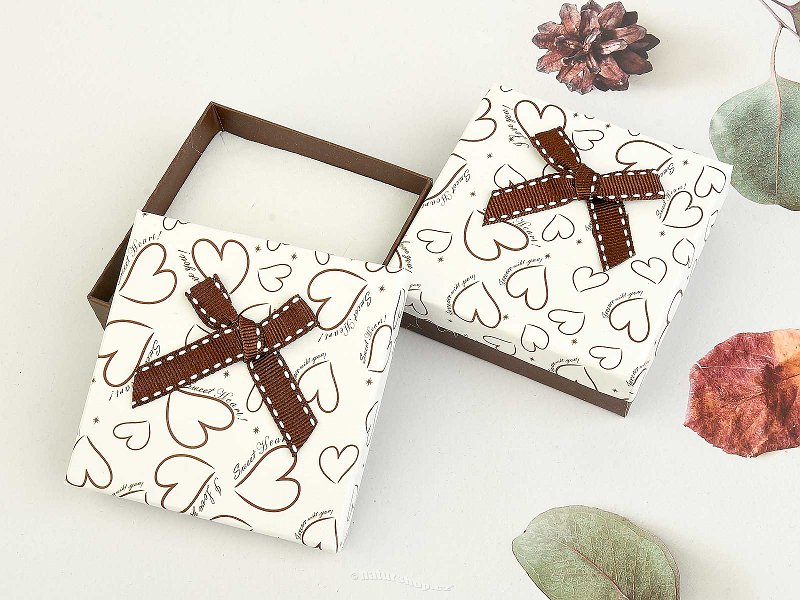 Brown Love gift box with bow 8 x 8 cm