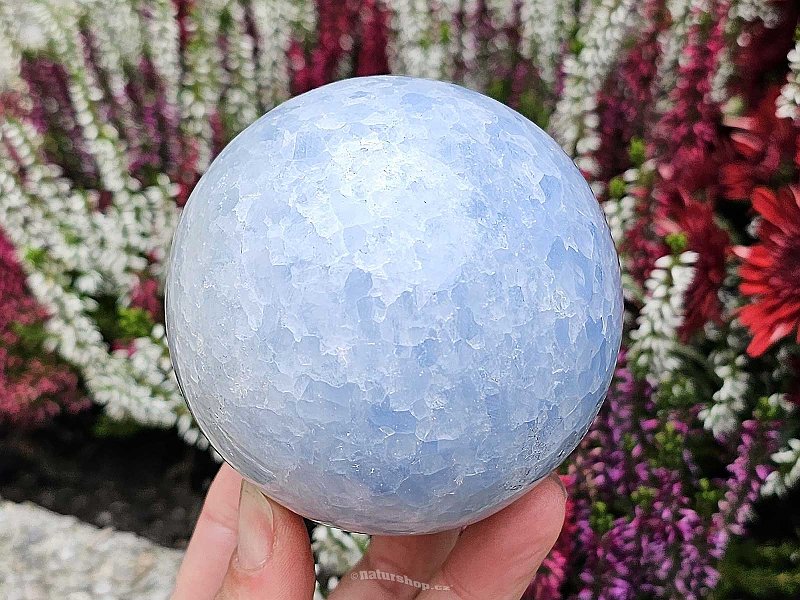 Koule z modrého kalcitu (Madagaskar) Ø80mm