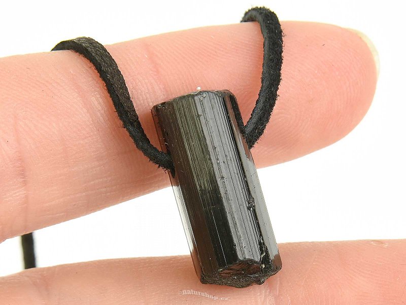 Tourmaline skoryl crystal pendant on leather 4.7g