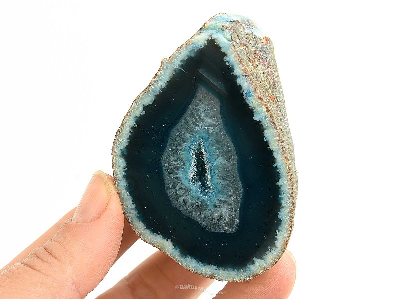 Agate dyed geode with cavity 132g