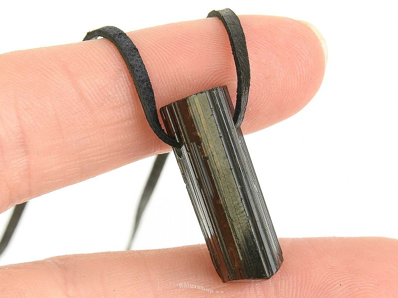 Leather pendant tourmaline scoryl crystal black 5.7g