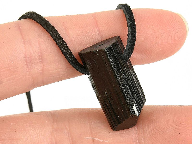 Leather pendant tourmaline skoryl crystal black 7g