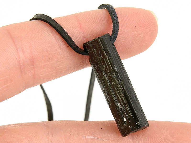 Leather pendant tourmaline scoryl crystal black 5.1g