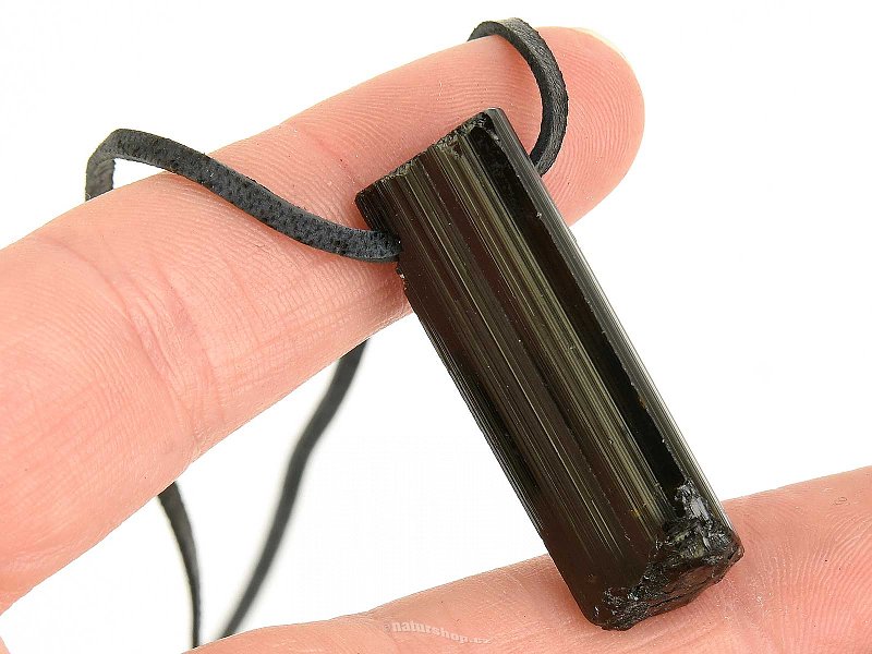 Leather pendant tourmaline scoryl crystal black 10.6g