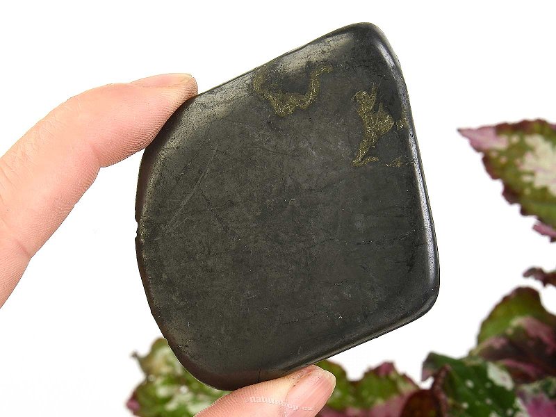Smooth shungite stone from Russia 70g