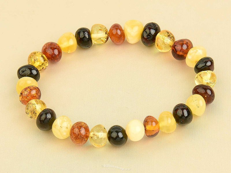 Bracelet made of amber pebbles mix
