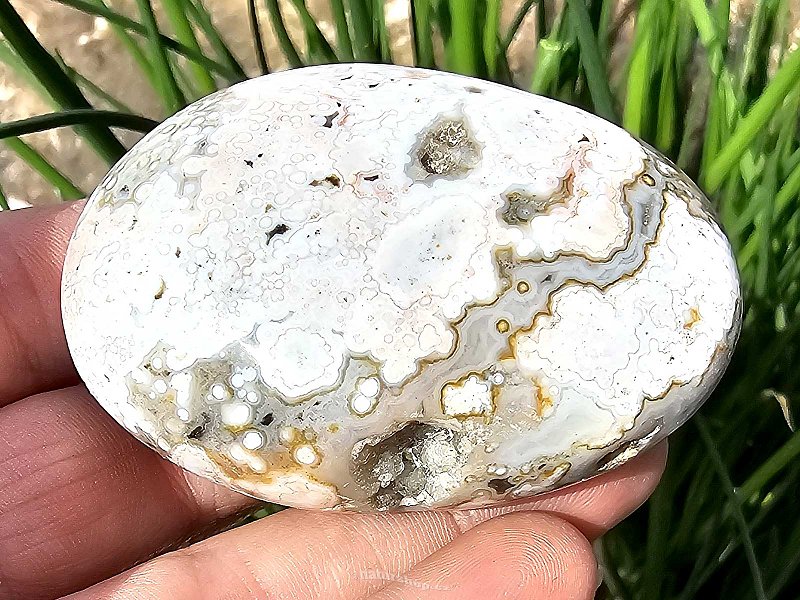 Polished stone jasper ocean with cavity (107g)