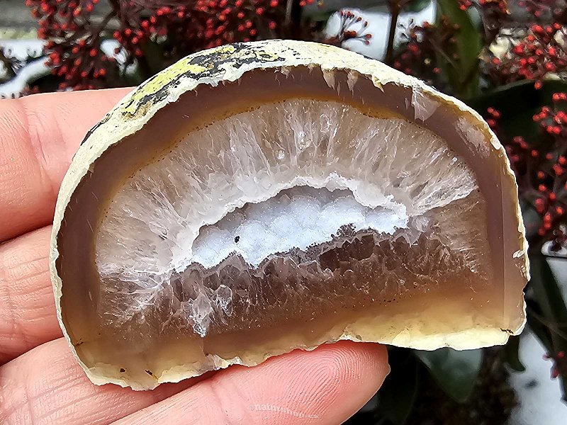 Natural agate geode with cavity (Brazil) 98g