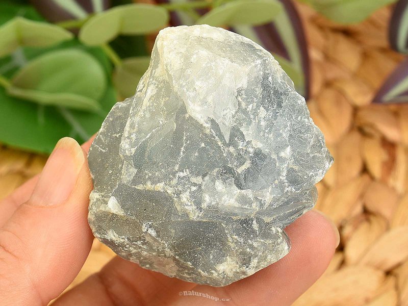 Přírodní celestýn krystal z Madagaskaru 162g