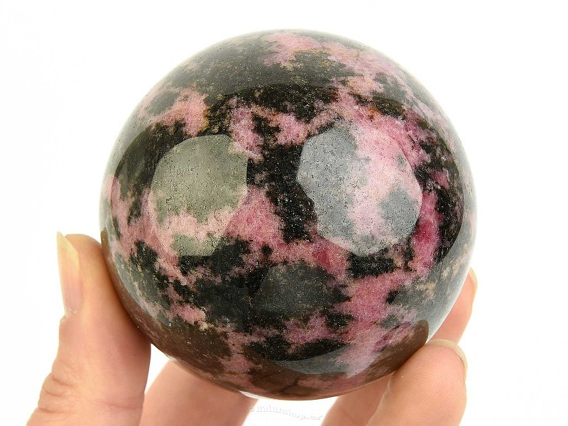 Rhodonite ball Ø66mm (Madagascar)