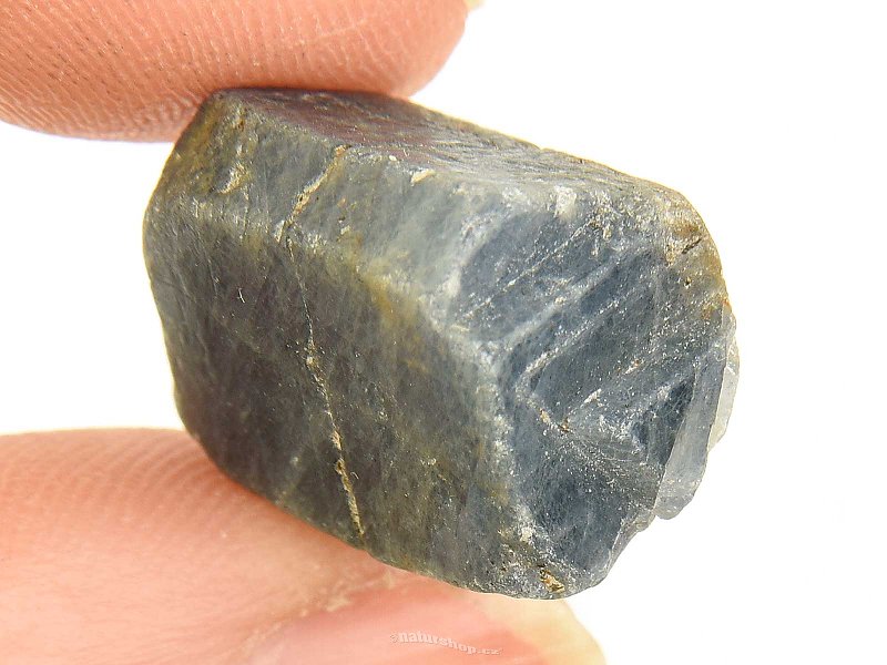 Raw sapphire crystal from Pakistan 6.9g