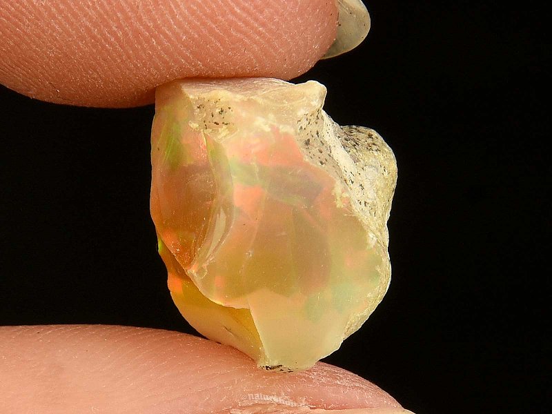 Expensive opal in the rock of Ethiopia 1.4g