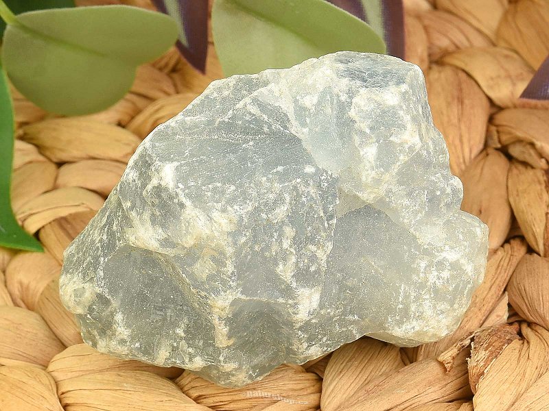 Přírodní celestýn krystal z Madagaskaru 140g