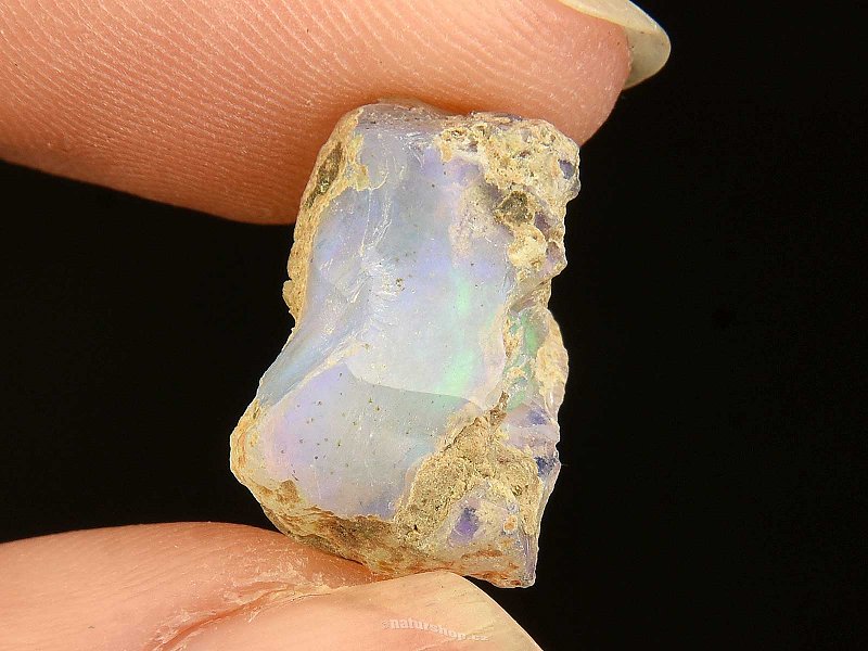 Expensive opal in the rock of Ethiopia 1.6g