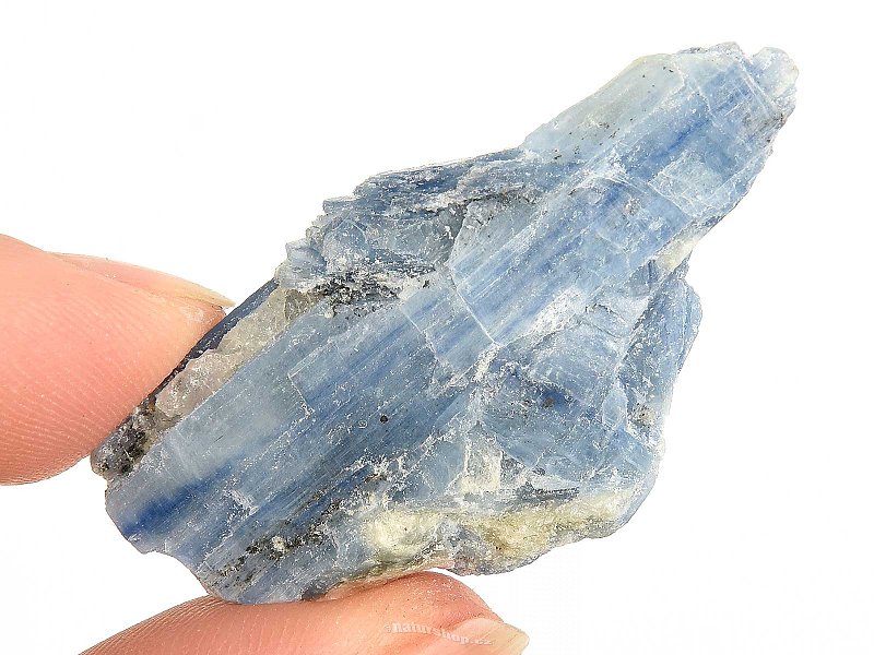 Natural disten crystal from Brazil