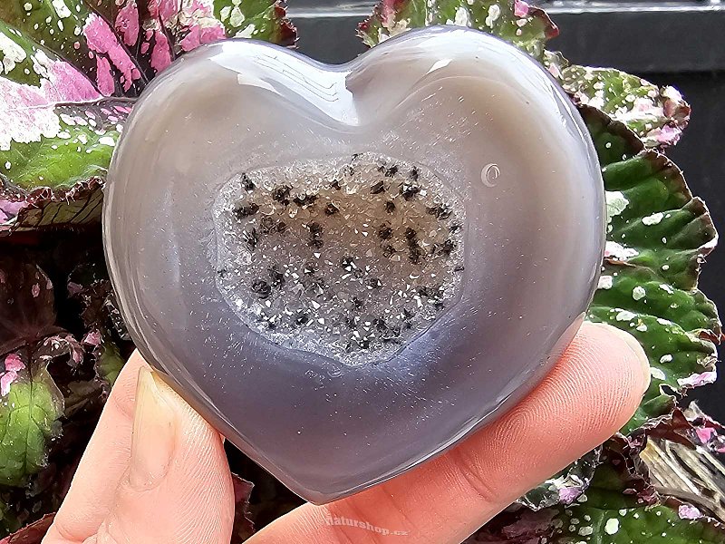 Agate heart from Brazil 134g