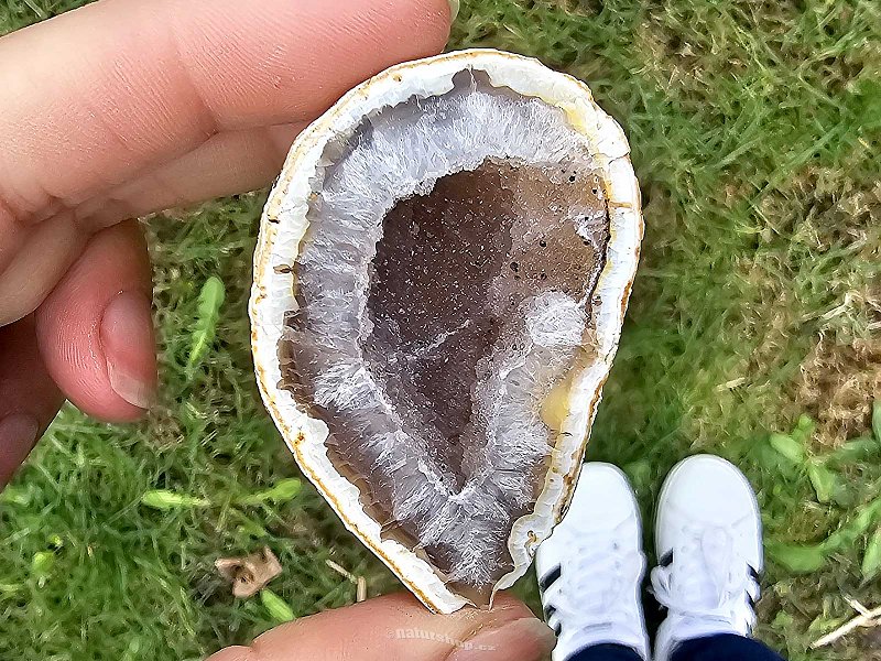 Agate geode with a hollow 45g from Brazil