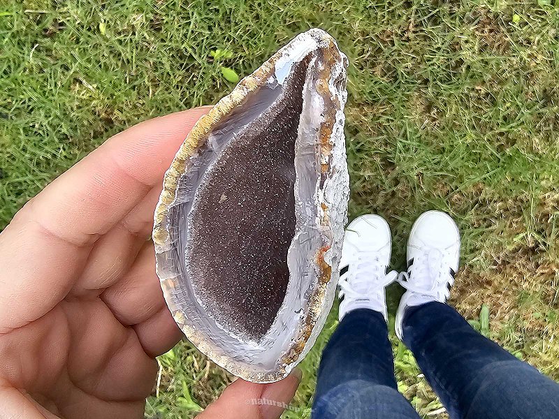 Agate geode with a hollow 111g from Brazil