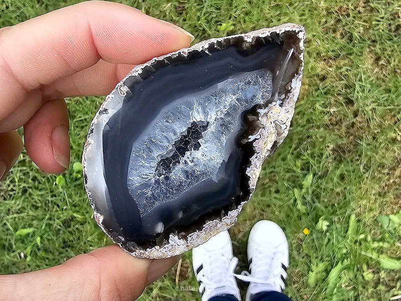 Agate geode with a hollow 119g from Brazil
