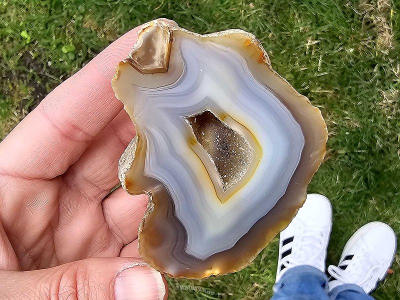 Agate geode with a hollow from Brazil 158g