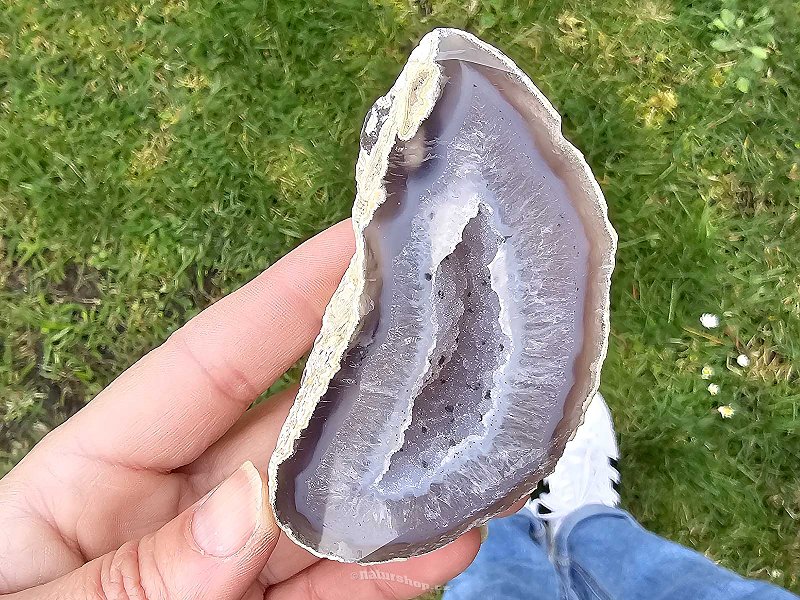 Agate geode with a hollow from Brazil 161g