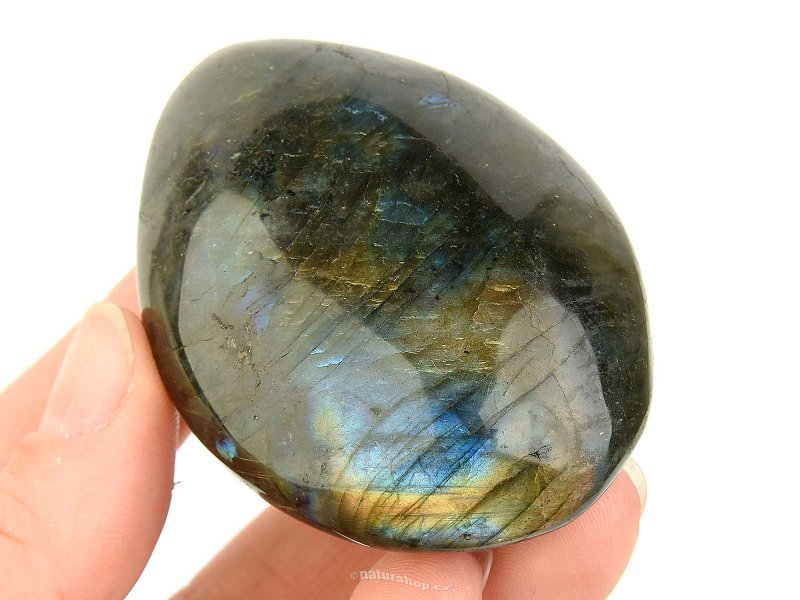 Polished Labradorite Madagascar stone (105g)