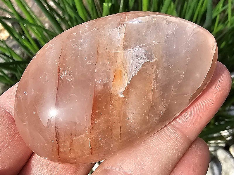 Hematite in crystal smooth stone Madagascar 99g