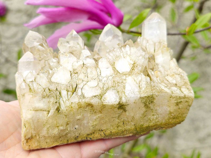 Raw druse crystal / quartz 863g from Madagascar