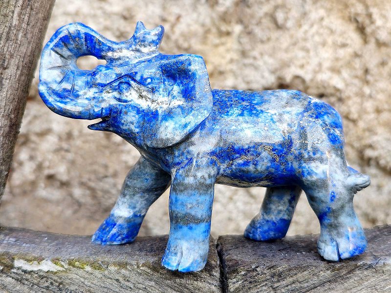 Slon pro štěstí lapis lazuli z Pákistánu 301g