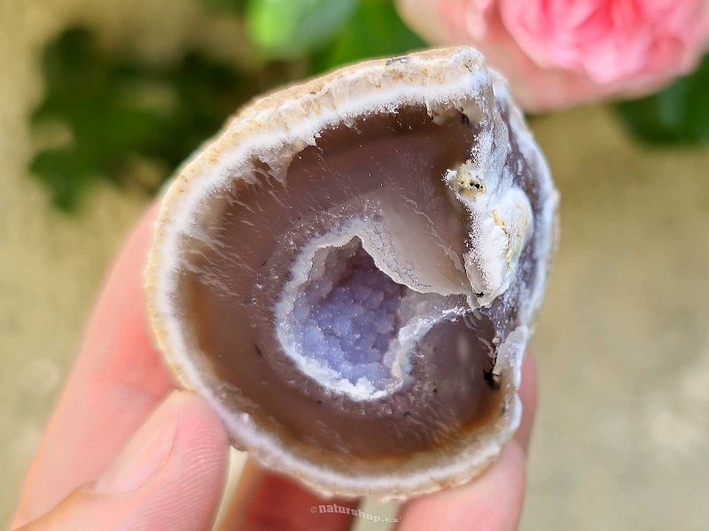 Agate geode with a hollow 70g Brazil