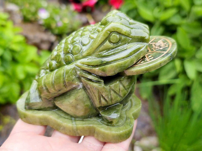 Three-legged frog of abundance made of jade 595g