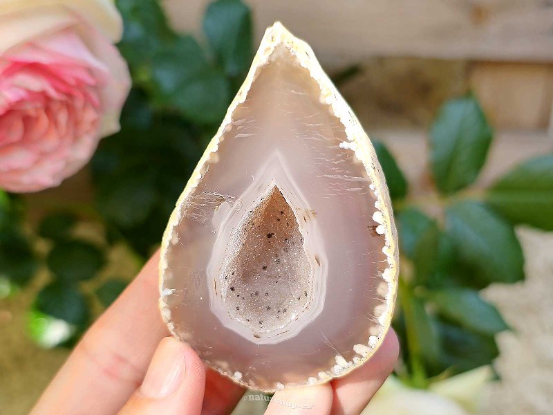 Agate geode with cavity 146g from Brazil