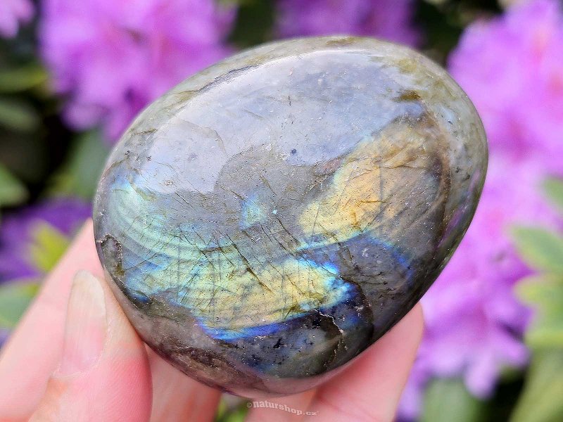 Smooth labradorite stone from Madagascar 212g