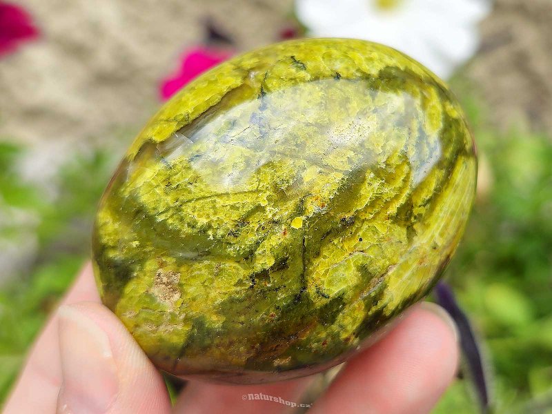 Leštěný kámen zelený opál 149g Madagaskar