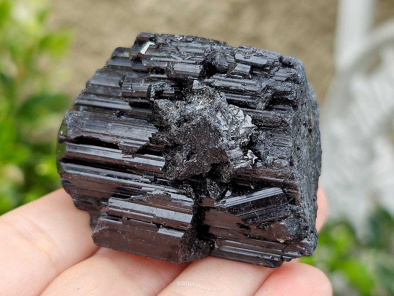 Tourmaline black skoryl crystal 108g from Madagascar