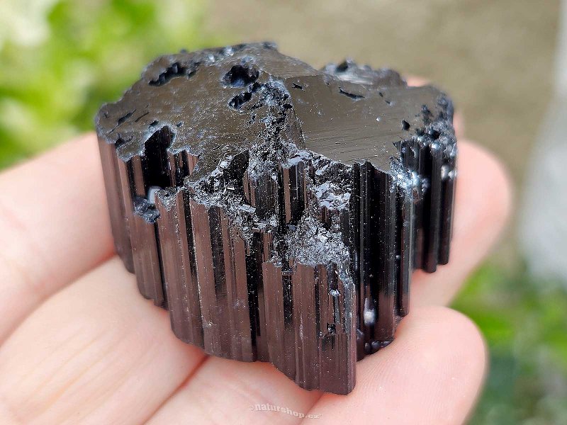 Tourmaline black skoryl crystal 59g from Madagascar