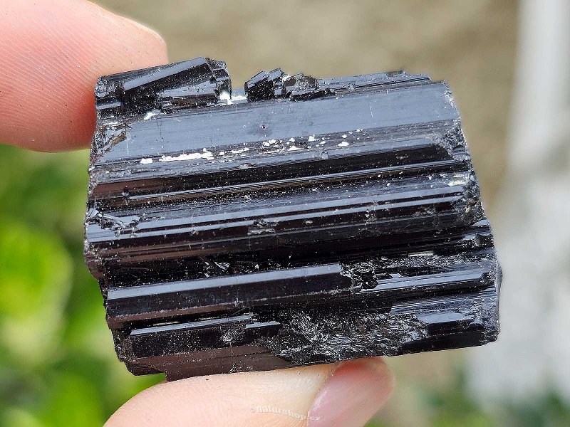 Turmalín černý skoryl krystal 40g z Madagaskaru