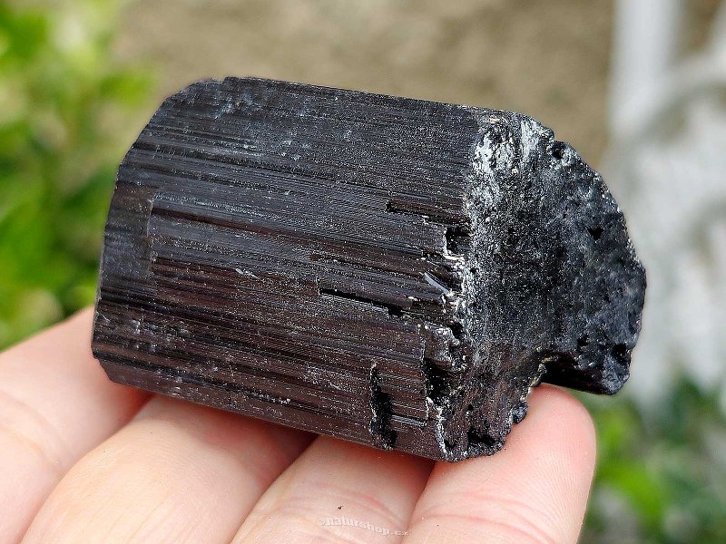 Turmalín černý skoryl krystal 78g z Madagaskaru