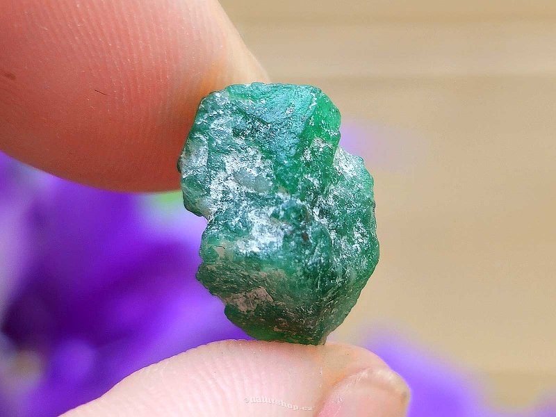 Natural crystal emerald (1.6g) from Pakistan