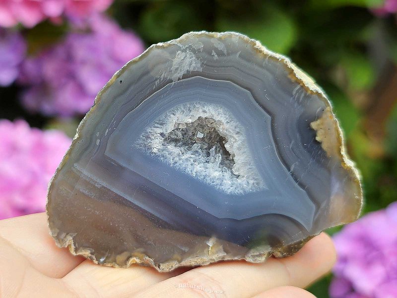 Agate gray geode with cavity Brazil 152g