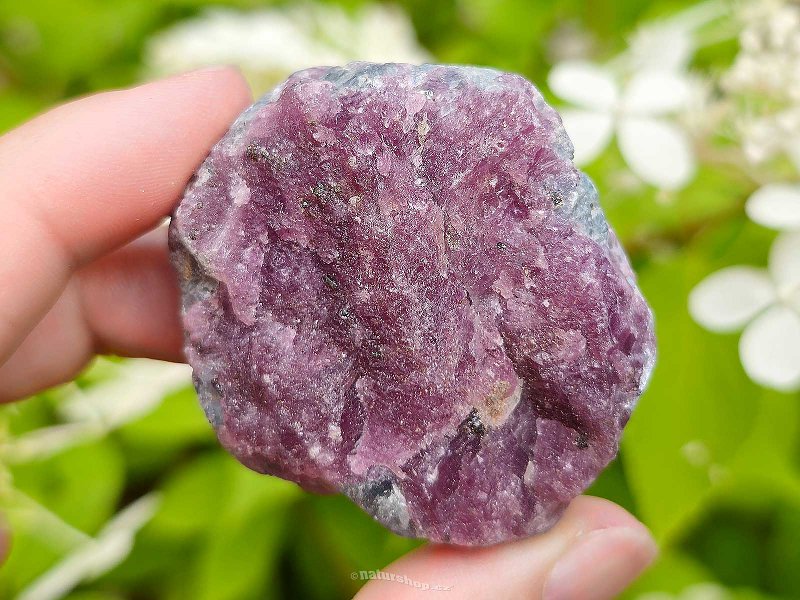 Surový krystal rubín Tanzánie 93g