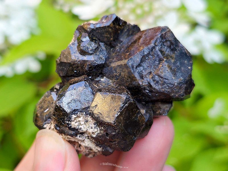 Garnet melanite raw crystal Mali 79g